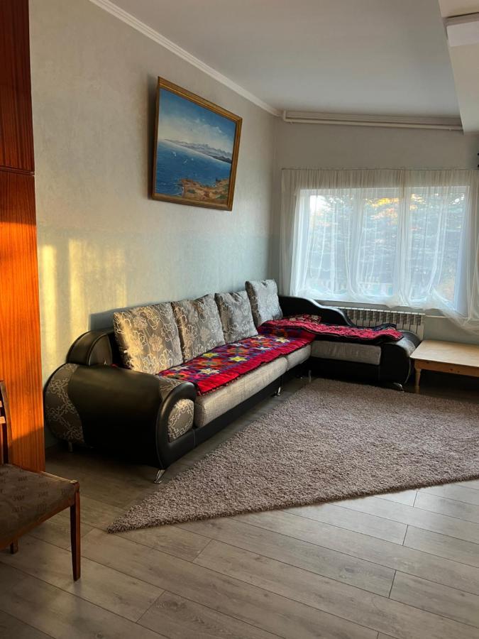 Чистые Пруды Bischkek Exterior foto