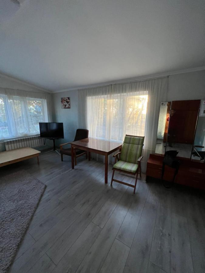 Чистые Пруды Bischkek Exterior foto