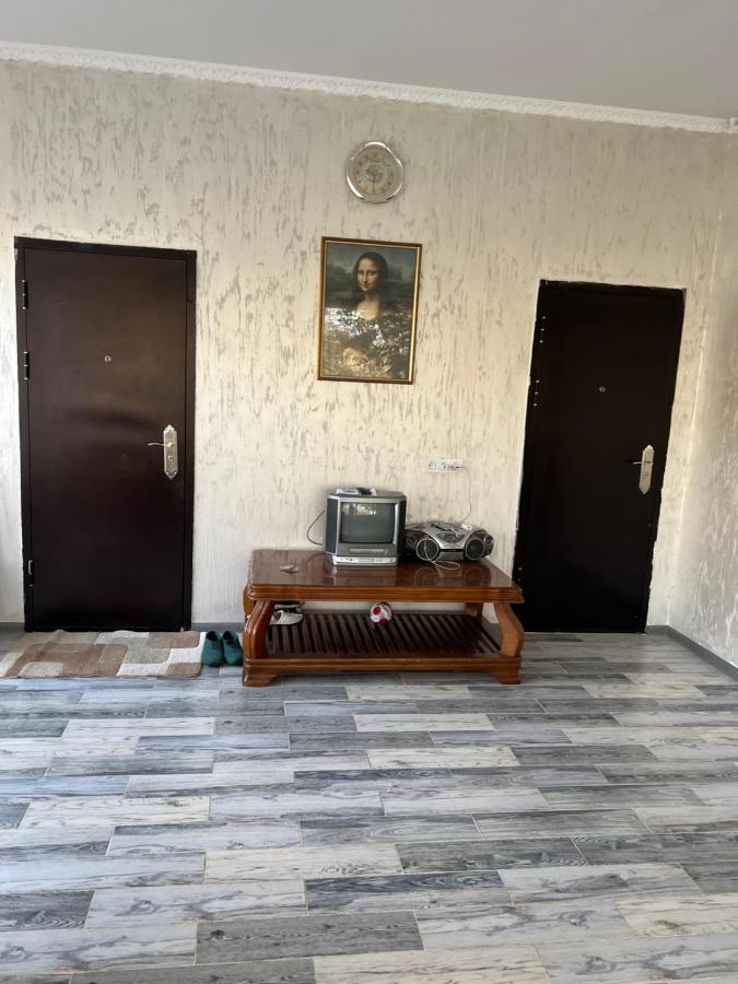 Чистые Пруды Bischkek Exterior foto